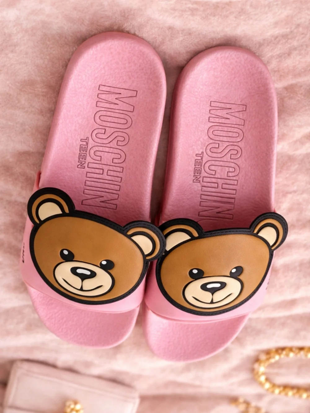 Moschino Kids teddy bear slide sandals Color: Pink Size: EU 36 / US Youth 4